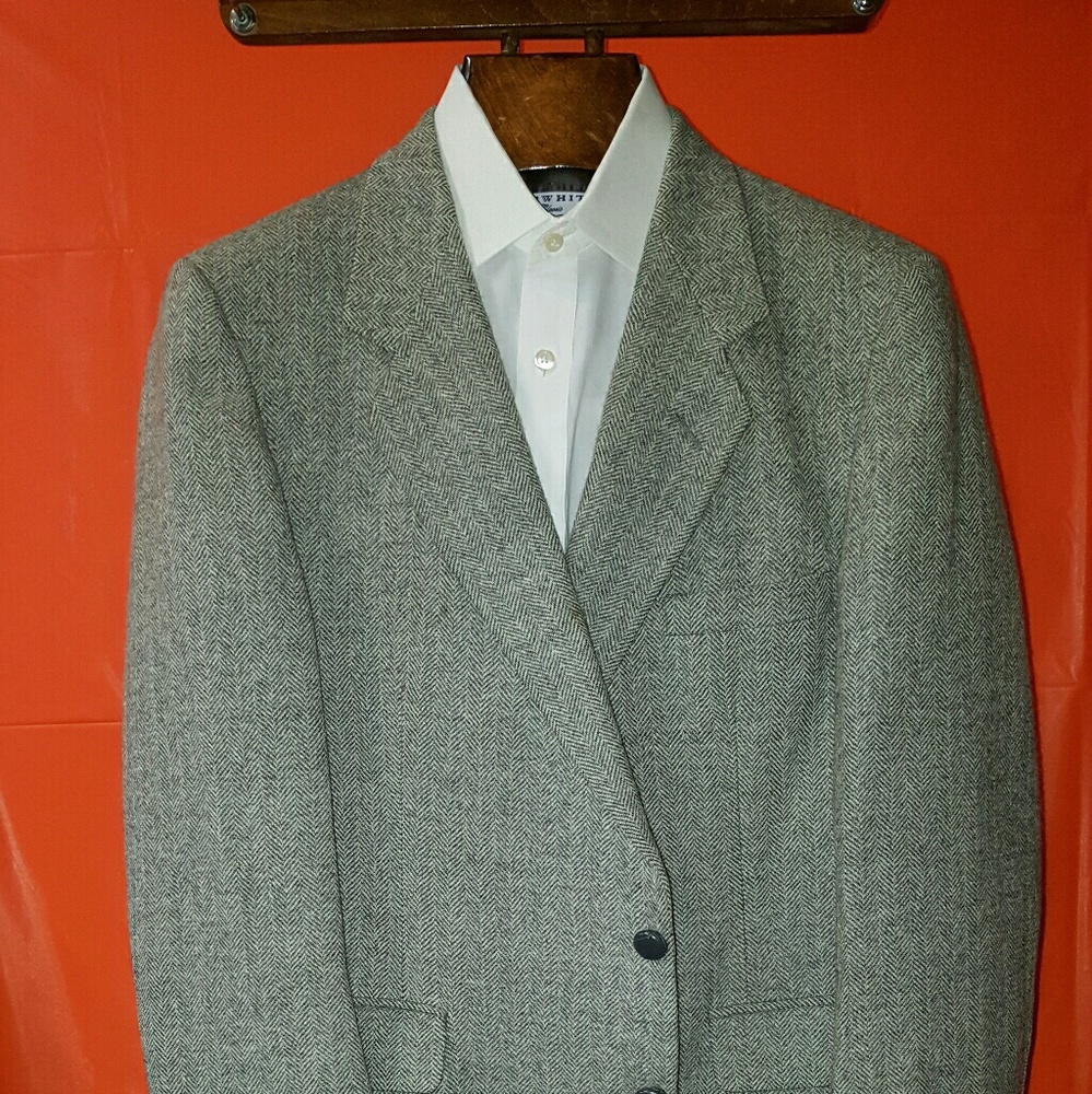 Givenchy tweed sport coat 44R soft cashmere blend